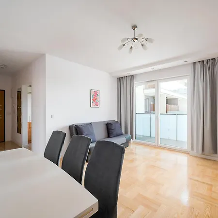 Ursynow Romera Chic By Bookinghost アパート