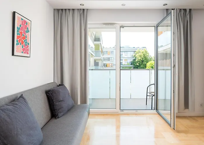 Ursynow Romera Chic By Bookinghost * وارسو